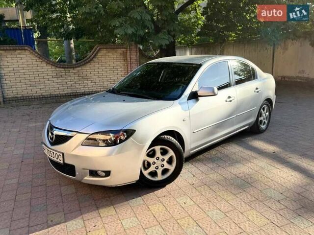 Серый Мазда 3, объемом двигателя 1.6 л и пробегом 270 тыс. км за 5950 $, фото 1 на Automoto.ua