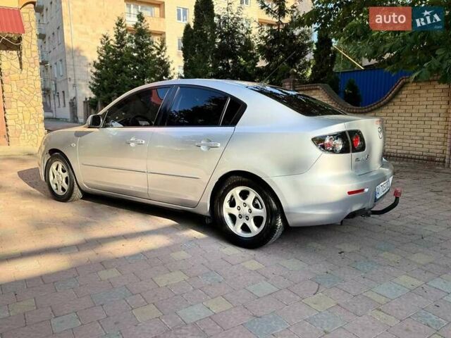 Серый Мазда 3, объемом двигателя 1.6 л и пробегом 270 тыс. км за 5950 $, фото 4 на Automoto.ua