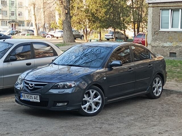 Серый Мазда 3, объемом двигателя 2 л и пробегом 175 тыс. км за 5000 $, фото 5 на Automoto.ua