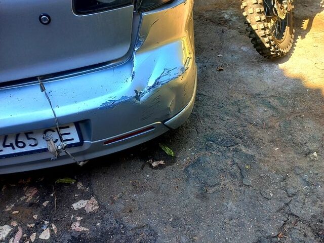 Сірий Мазда 3, об'ємом двигуна 1.6 л та пробігом 192 тис. км за 2500 $, фото 8 на Automoto.ua