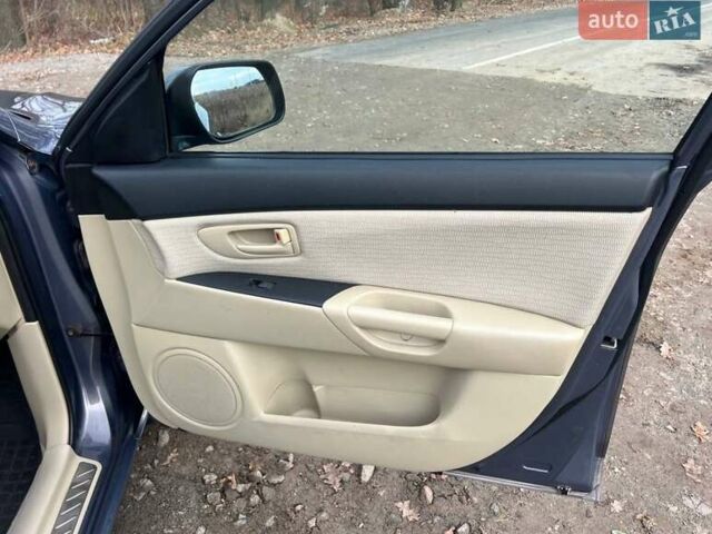 Серый Мазда 3, объемом двигателя 1.6 л и пробегом 178 тыс. км за 6250 $, фото 40 на Automoto.ua