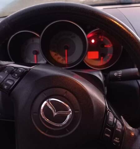 Серый Мазда 3, объемом двигателя 1.6 л и пробегом 282 тыс. км за 5100 $, фото 1 на Automoto.ua