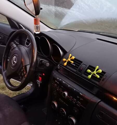 Серый Мазда 3, объемом двигателя 1.6 л и пробегом 282 тыс. км за 5100 $, фото 4 на Automoto.ua