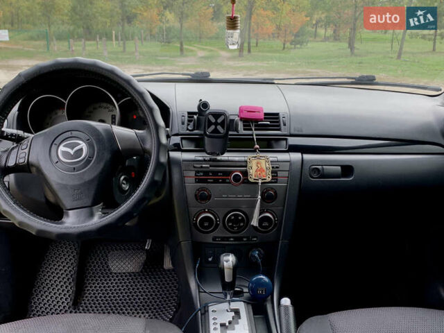 Сірий Мазда 3, об'ємом двигуна 1.6 л та пробігом 228 тис. км за 6100 $, фото 1 на Automoto.ua