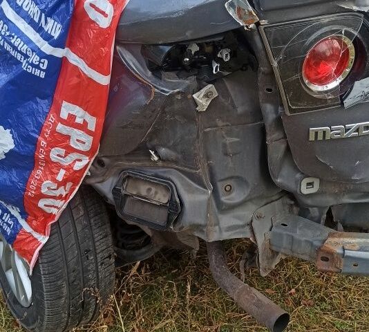 Серый Мазда 3, объемом двигателя 0 л и пробегом 175 тыс. км за 2500 $, фото 4 на Automoto.ua