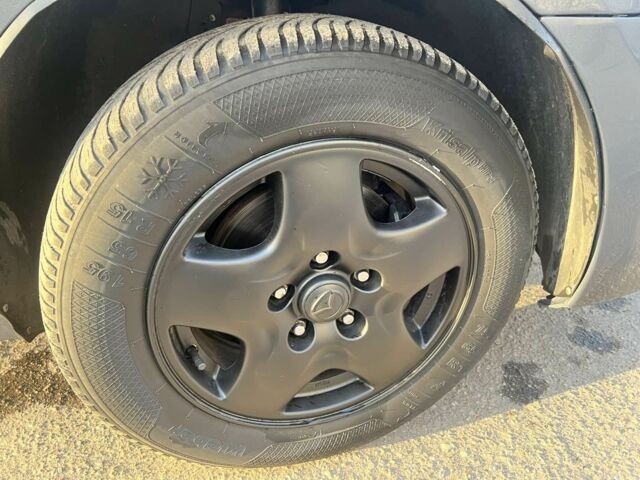 Серый Мазда 3, объемом двигателя 2 л и пробегом 290 тыс. км за 5700 $, фото 5 на Automoto.ua