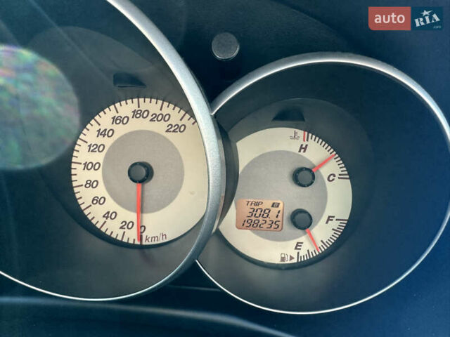 Серый Мазда 3, объемом двигателя 1.6 л и пробегом 198 тыс. км за 5500 $, фото 9 на Automoto.ua