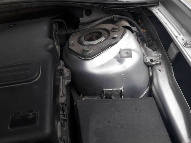 Серый Мазда 3, объемом двигателя 1.6 л и пробегом 204 тыс. км за 5450 $, фото 2 на Automoto.ua