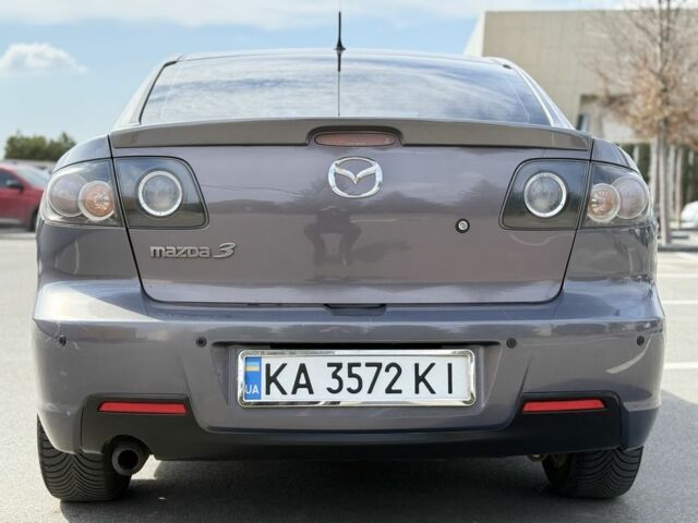 Сірий Мазда 3, об'ємом двигуна 1.6 л та пробігом 246 тис. км за 4499 $, фото 5 на Automoto.ua