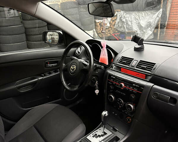 Сірий Мазда 3, об'ємом двигуна 1.6 л та пробігом 267 тис. км за 5000 $, фото 7 на Automoto.ua