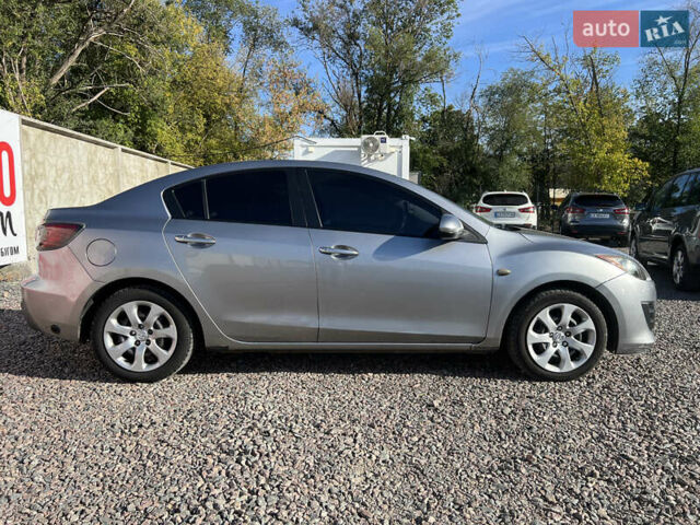 Сірий Мазда 3, об'ємом двигуна 2 л та пробігом 145 тис. км за 6200 $, фото 7 на Automoto.ua