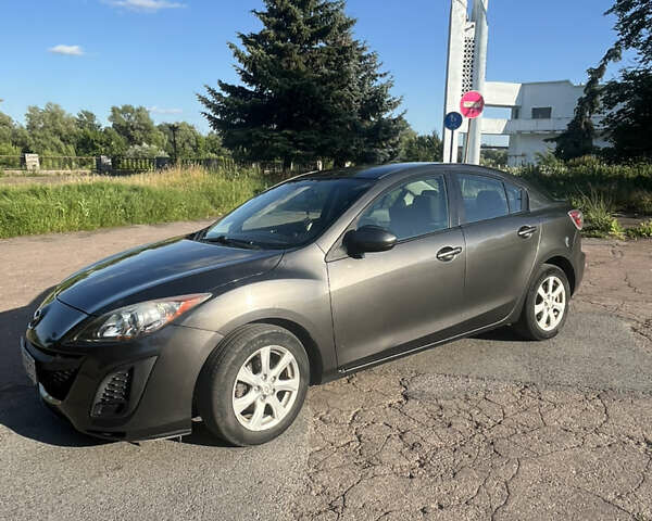 Серый Мазда 3, объемом двигателя 2 л и пробегом 168 тыс. км за 7300 $, фото 5 на Automoto.ua