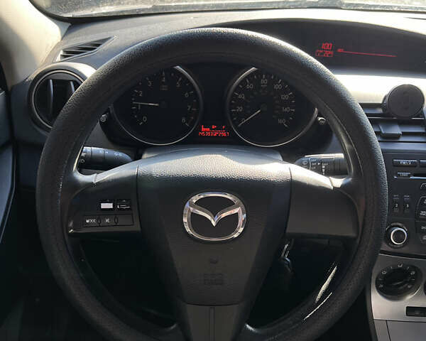 Сірий Мазда 3, об'ємом двигуна 2 л та пробігом 145 тис. км за 6200 $, фото 11 на Automoto.ua