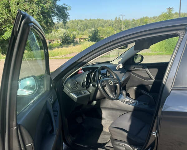 Серый Мазда 3, объемом двигателя 2 л и пробегом 168 тыс. км за 7300 $, фото 12 на Automoto.ua