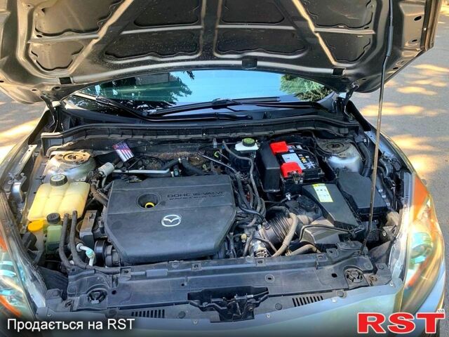 Серый Мазда 3, объемом двигателя 2 л и пробегом 145 тыс. км за 6750 $, фото 6 на Automoto.ua