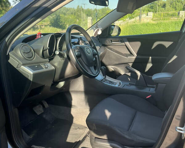 Серый Мазда 3, объемом двигателя 2 л и пробегом 168 тыс. км за 7300 $, фото 13 на Automoto.ua