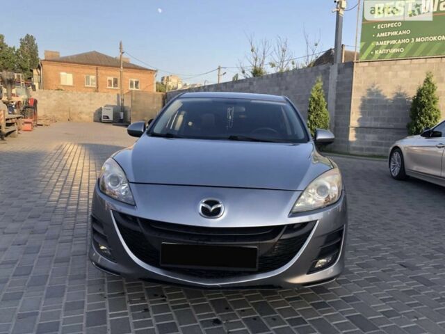 Серый Мазда 3, объемом двигателя 1.6 л и пробегом 280 тыс. км за 5500 $, фото 1 на Automoto.ua