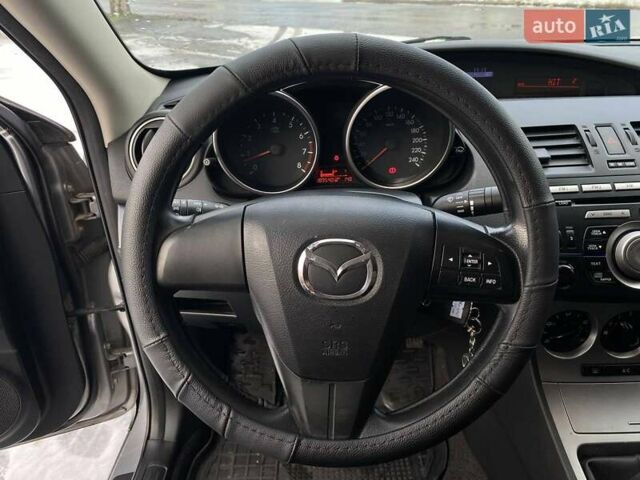 Сірий Мазда 3, об'ємом двигуна 1.6 л та пробігом 189 тис. км за 7300 $, фото 24 на Automoto.ua