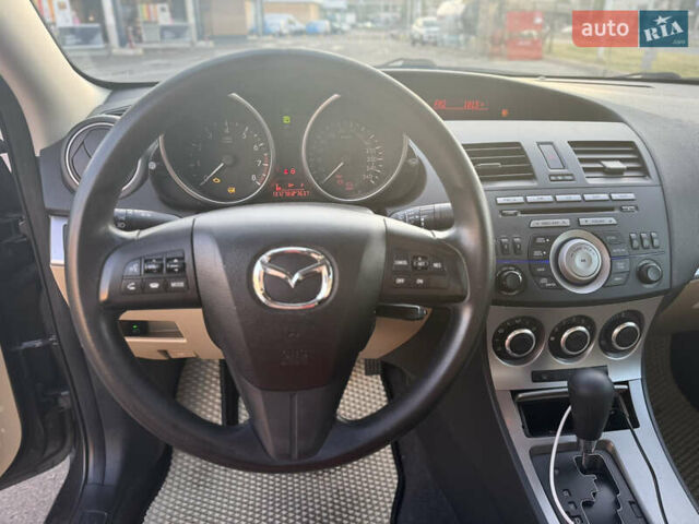 Сірий Мазда 3, об'ємом двигуна 2 л та пробігом 137 тис. км за 7300 $, фото 8 на Automoto.ua