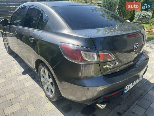 Серый Мазда 3, объемом двигателя 1.6 л и пробегом 196 тыс. км за 6900 $, фото 4 на Automoto.ua