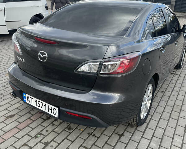 Мазда 3 2010 в Ивано-Франковске на Automoto.ua Серый Мазда 3, объемом двигателя 1.6 л и пробегом 198 тыс. км за 6700 $, фото 9 на Automoto.ua