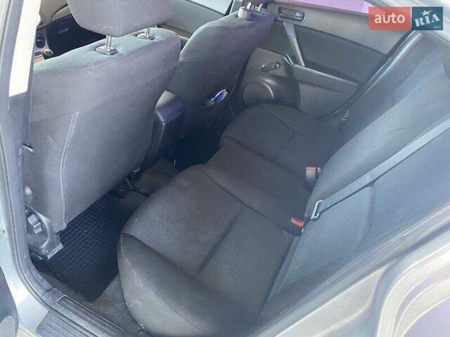 Сірий Мазда 3, об'ємом двигуна 1.6 л та пробігом 187 тис. км за 7300 $, фото 22 на Automoto.ua