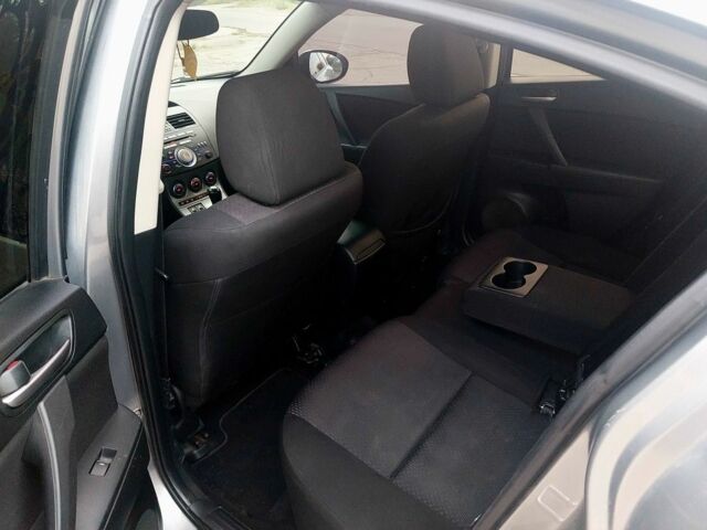 Серый Мазда 3, объемом двигателя 1.6 л и пробегом 320 тыс. км за 6999 $, фото 15 на Automoto.ua