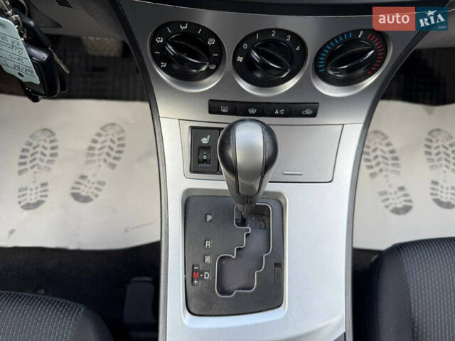 Серый Мазда 3, объемом двигателя 1.6 л и пробегом 128 тыс. км за 7999 $, фото 15 на Automoto.ua