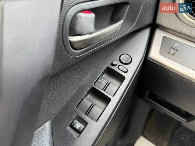 Серый Мазда 3, объемом двигателя 1.6 л и пробегом 128 тыс. км за 8400 $, фото 16 на Automoto.ua