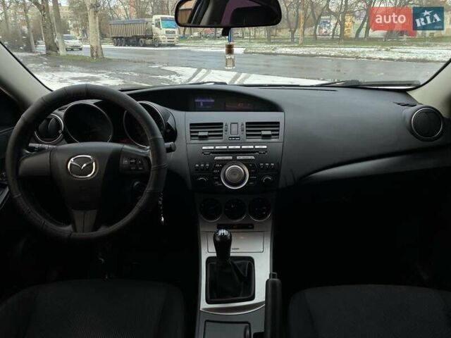 Сірий Мазда 3, об'ємом двигуна 1.6 л та пробігом 189 тис. км за 7300 $, фото 23 на Automoto.ua
