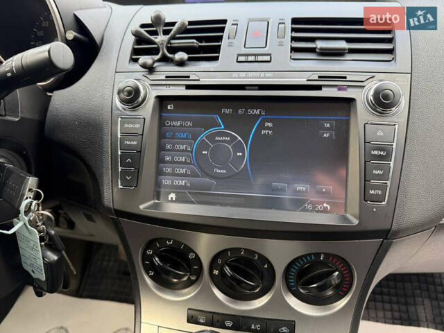 Серый Мазда 3, объемом двигателя 1.6 л и пробегом 128 тыс. км за 7999 $, фото 14 на Automoto.ua