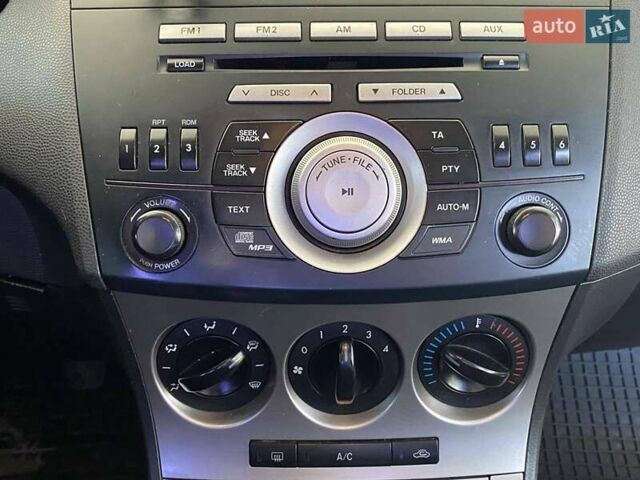 Сірий Мазда 3, об'ємом двигуна 1.6 л та пробігом 187 тис. км за 7300 $, фото 29 на Automoto.ua
