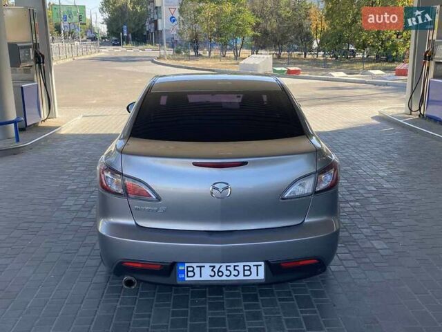 Сірий Мазда 3, об'ємом двигуна 1.6 л та пробігом 187 тис. км за 7300 $, фото 13 на Automoto.ua