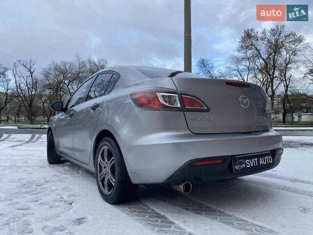 Сірий Мазда 3, об'ємом двигуна 1.6 л та пробігом 189 тис. км за 7300 $, фото 9 на Automoto.ua
