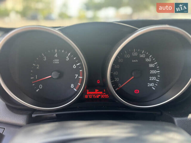 Сірий Мазда 3, об'ємом двигуна 1.6 л та пробігом 187 тис. км за 7350 $, фото 3 на Automoto.ua