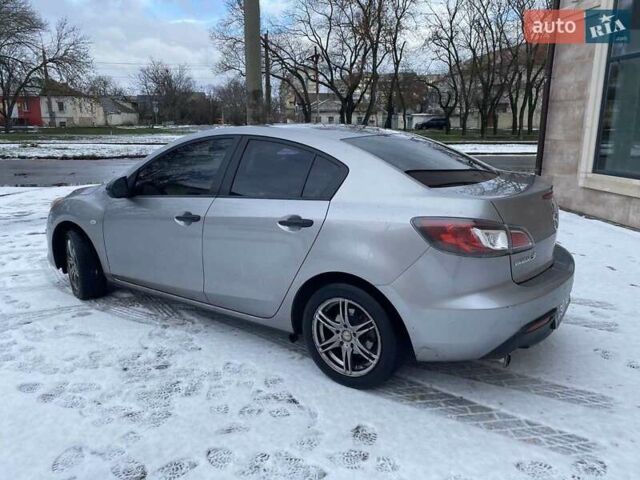Сірий Мазда 3, об'ємом двигуна 1.6 л та пробігом 189 тис. км за 7300 $, фото 10 на Automoto.ua