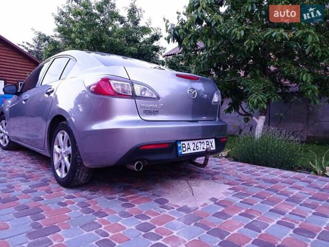 Сірий Мазда 3, об'ємом двигуна 2 л та пробігом 216 тис. км за 7000 $, фото 3 на Automoto.ua