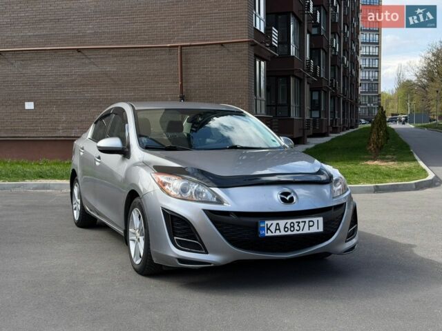 Серый Мазда 3, объемом двигателя 2 л и пробегом 231 тыс. км за 6500 $, фото 2 на Automoto.ua