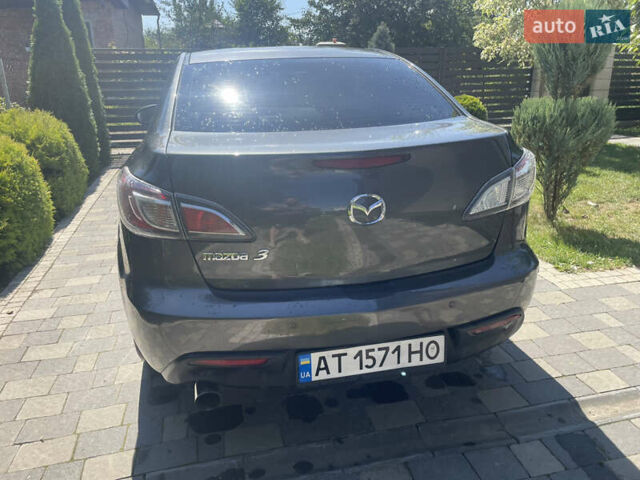 Серый Мазда 3, объемом двигателя 1.6 л и пробегом 196 тыс. км за 6900 $, фото 5 на Automoto.ua