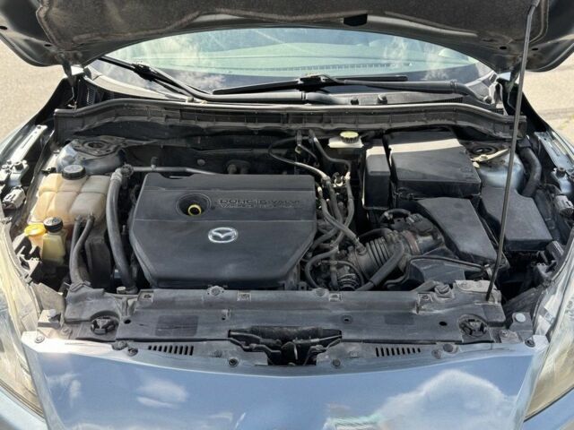 Серый Мазда 3, объемом двигателя 2.5 л и пробегом 223 тыс. км за 8200 $, фото 15 на Automoto.ua