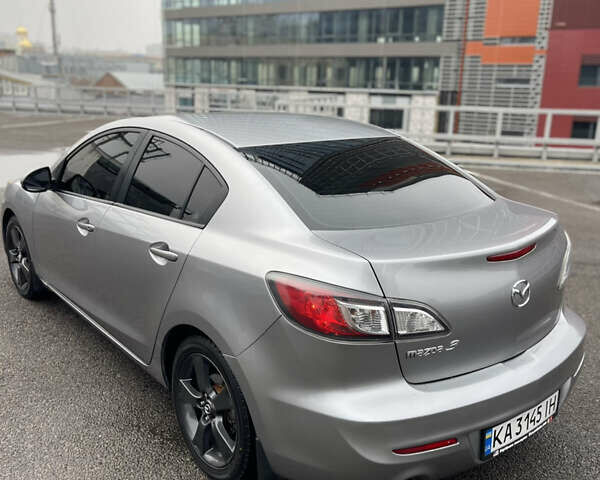 Сірий Мазда 3, об'ємом двигуна 2 л та пробігом 200 тис. км за 8500 $, фото 7 на Automoto.ua
