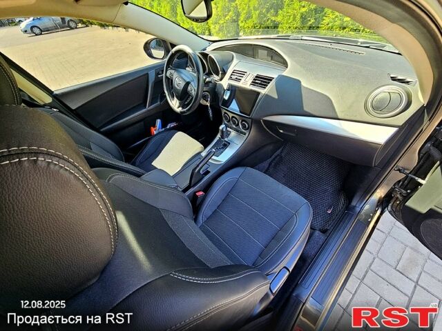 Серый Мазда 3, объемом двигателя 1.6 л и пробегом 118 тыс. км за 9900 $, фото 6 на Automoto.ua