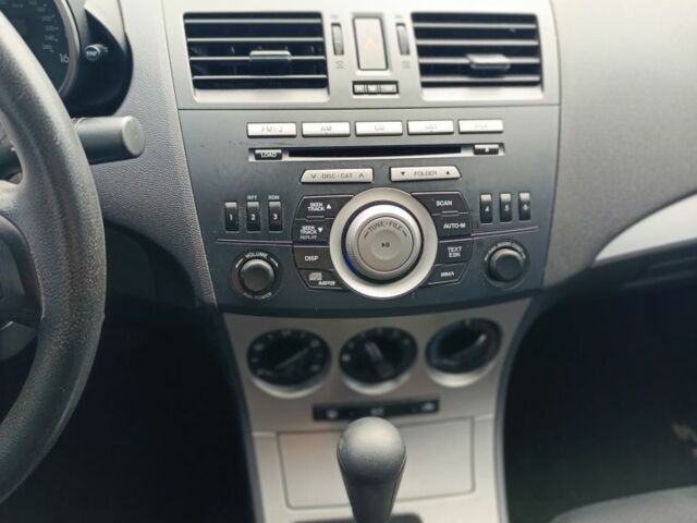 Серый Мазда 3, объемом двигателя 2 л и пробегом 236 тыс. км за 6500 $, фото 9 на Automoto.ua