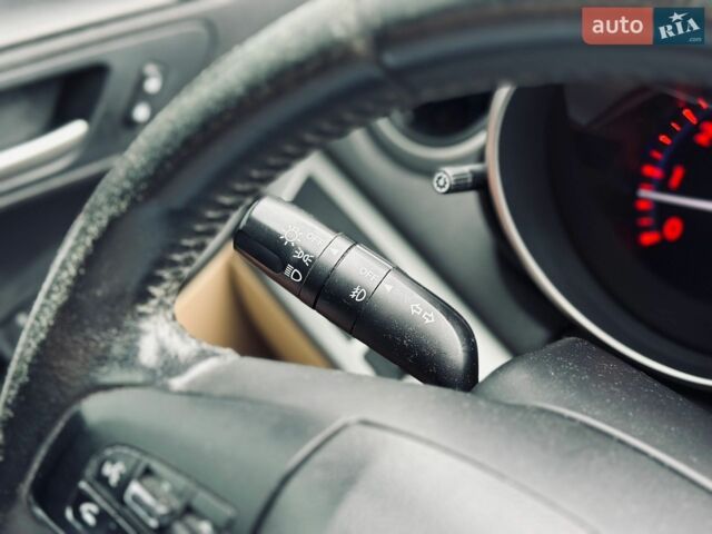 Сірий Мазда 3, об'ємом двигуна 2.49 л та пробігом 182 тис. км за 6999 $, фото 37 на Automoto.ua