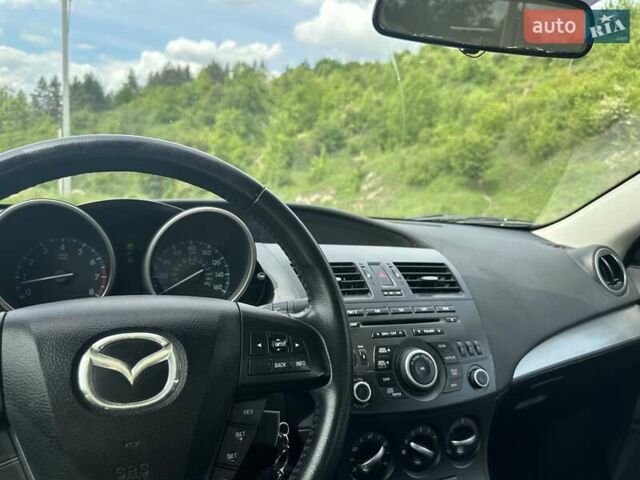 Сірий Мазда 3, об'ємом двигуна 2 л та пробігом 320 тис. км за 7000 $, фото 12 на Automoto.ua