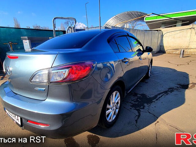 Серый Мазда 3, объемом двигателя 2 л и пробегом 170 тыс. км за 7300 $, фото 4 на Automoto.ua