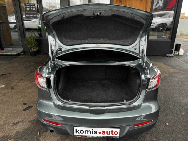 Сірий Мазда 3, об'ємом двигуна 2 л та пробігом 141 тис. км за 7599 $, фото 20 на Automoto.ua