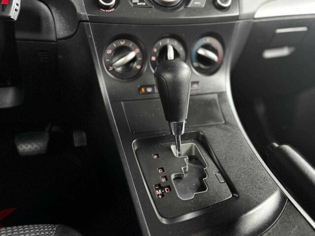 Сірий Мазда 3, об'ємом двигуна 2 л та пробігом 141 тис. км за 7599 $, фото 18 на Automoto.ua