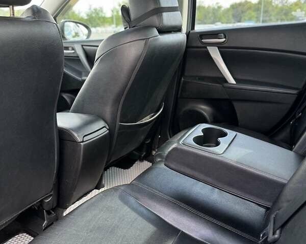 Сірий Мазда 3, об'ємом двигуна 2.49 л та пробігом 220 тис. км за 8800 $, фото 13 на Automoto.ua