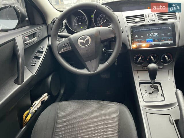 Сірий Мазда 3, об'ємом двигуна 2 л та пробігом 200 тис. км за 8500 $, фото 15 на Automoto.ua